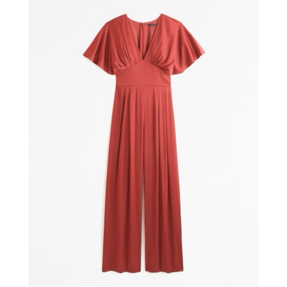 🍁Abercrombie & Fitch Angel Sleeve Satin
Jumpsuit NEW - Picture 2 of 7
